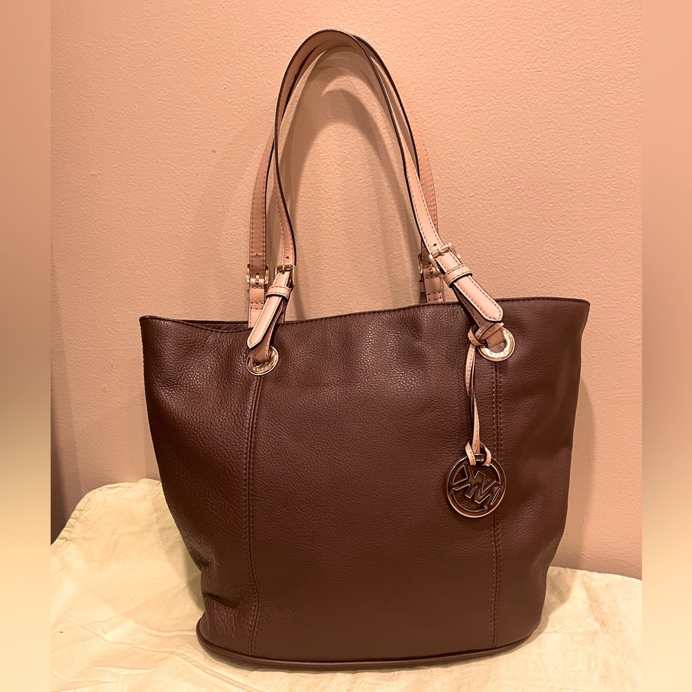 Michael Kors 🍂 Brown Jet Set Tote